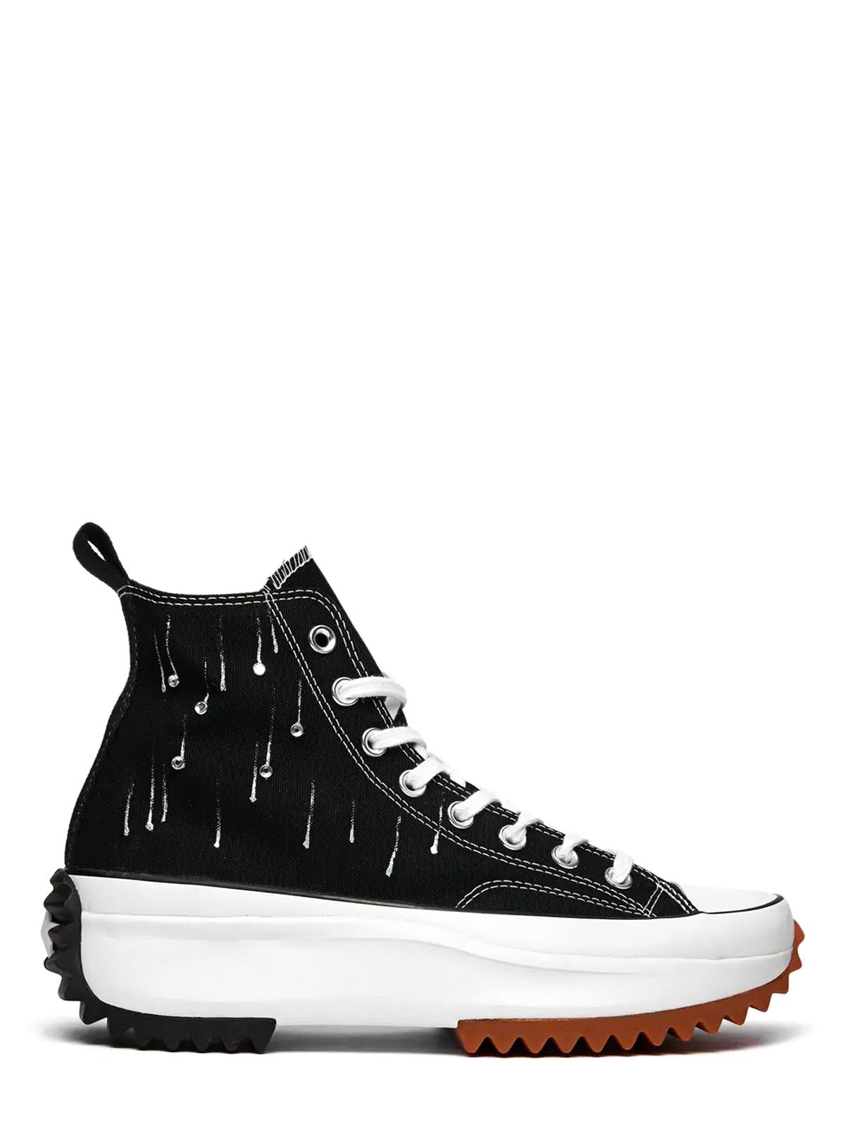 black converse with studs