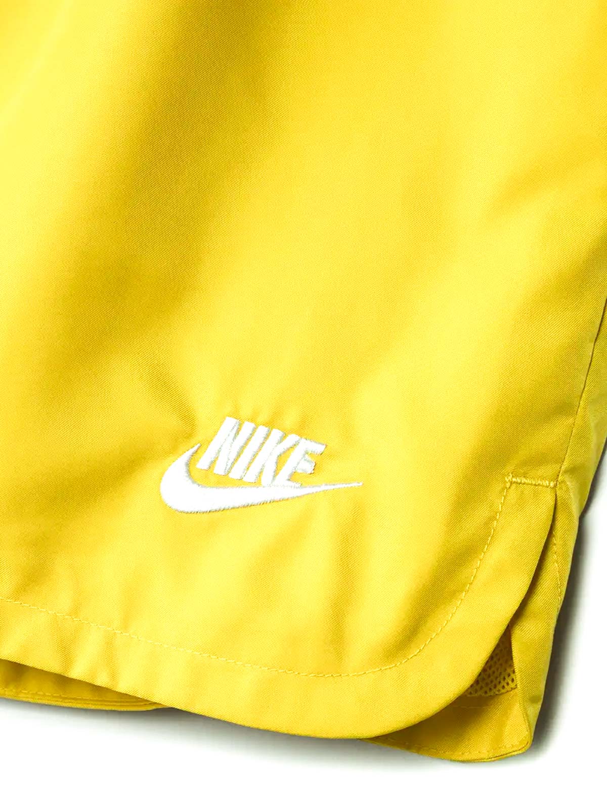 Sport Essentials' yellow sweatshorts | NIKE