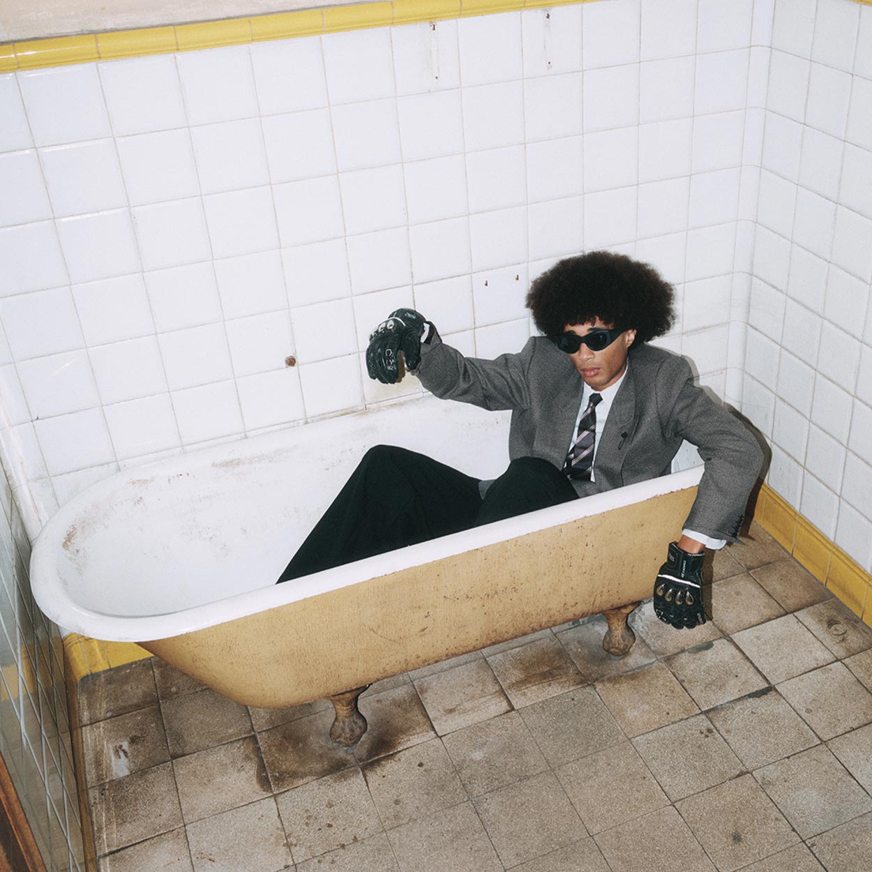 Fresh Mula performed a secret live set at the our Holiday Party In that energy, Quaranta pushed tailoring beyond the expected | Image 1289354