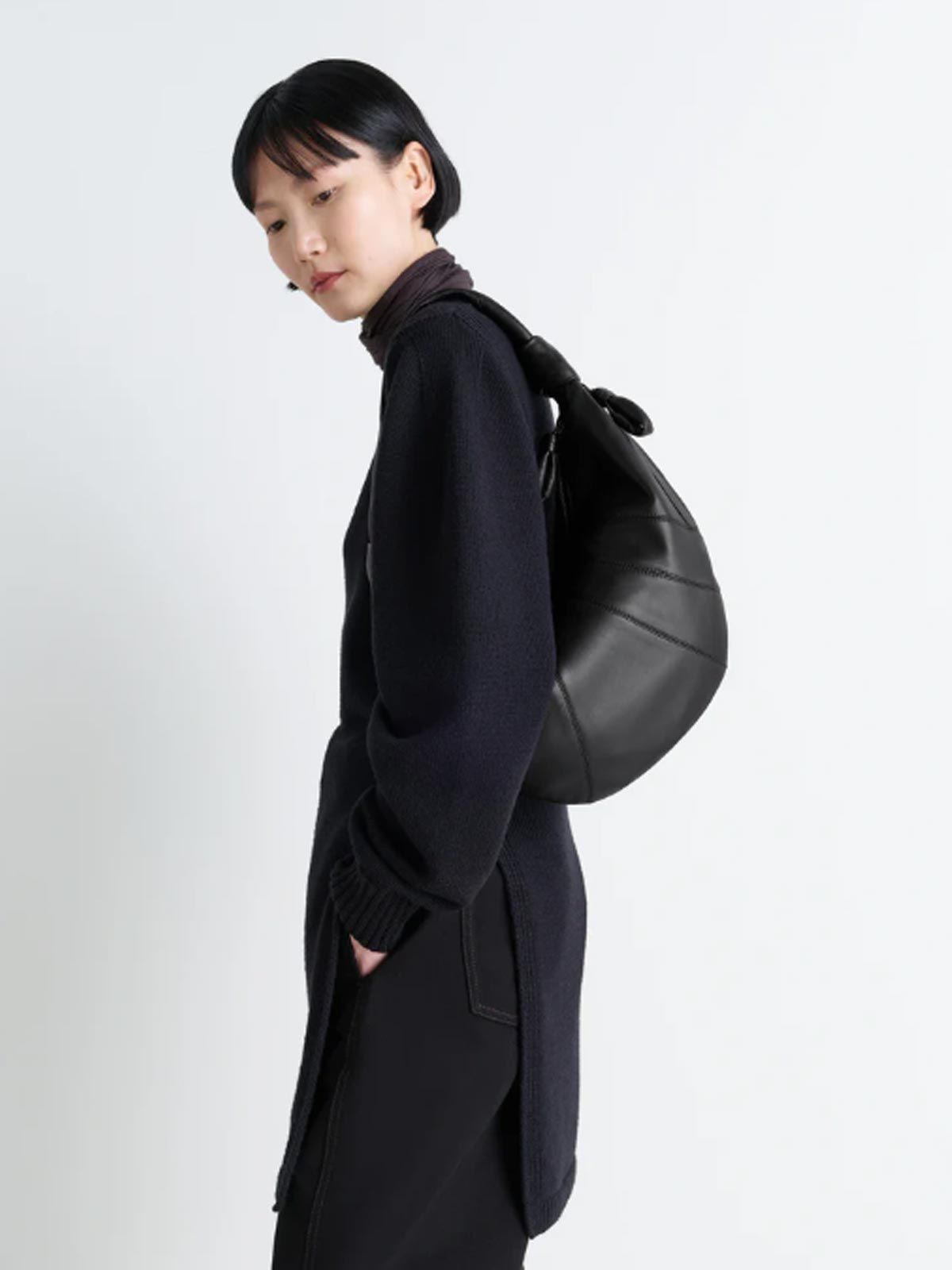 Fortune croissant bag black LEMAIRE