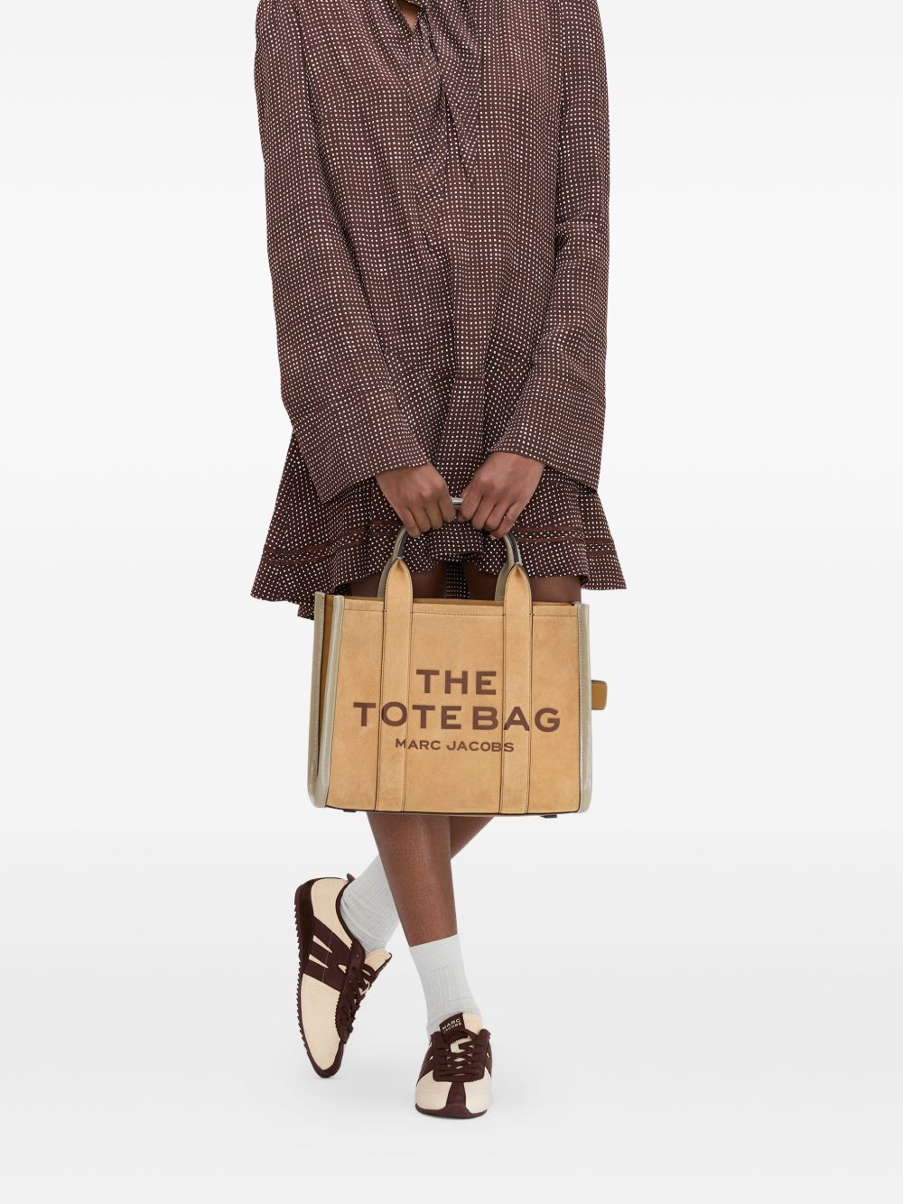 the medium tote brown  MARC JACOBS
