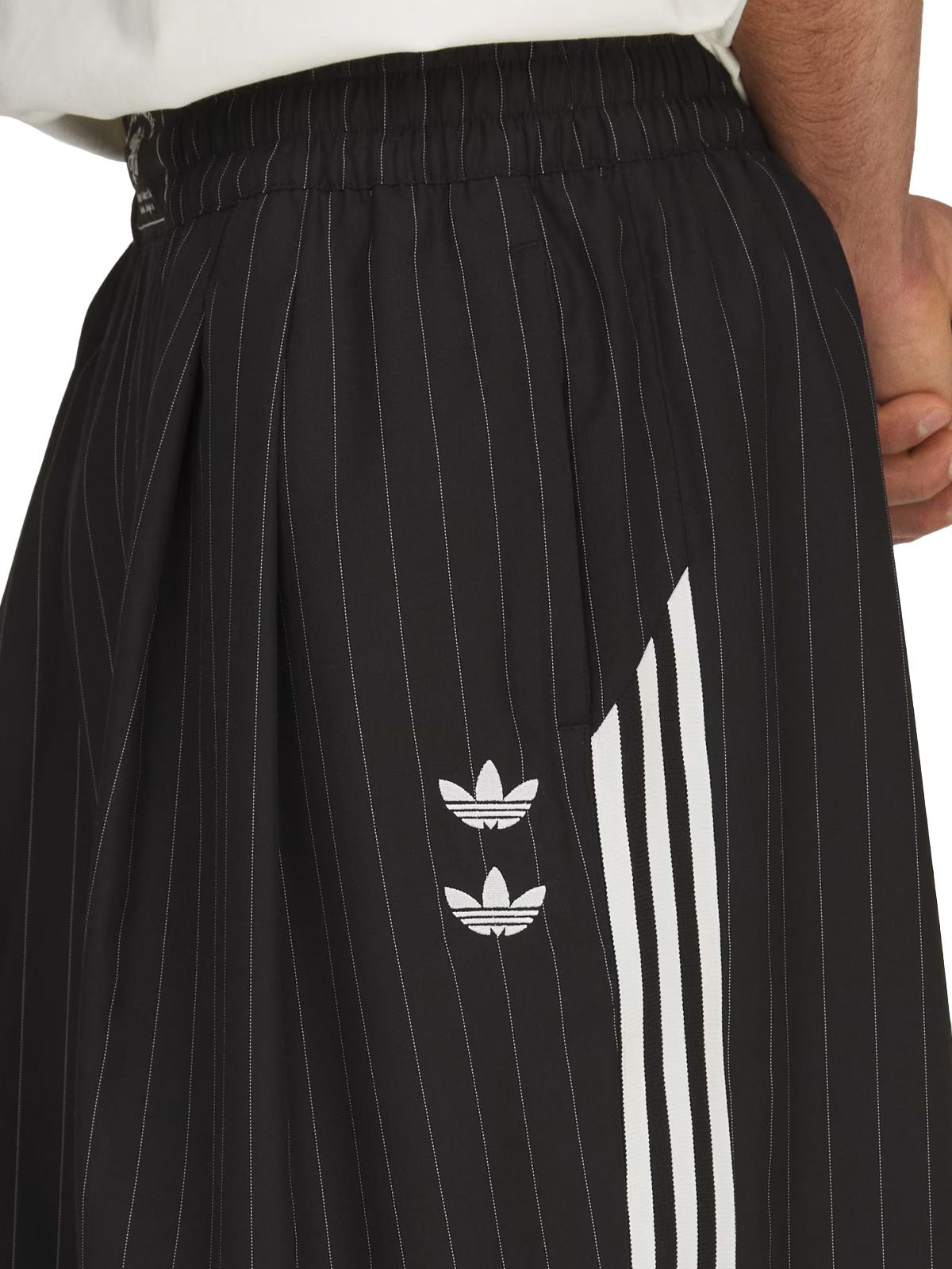 pantaloncini pinst neri  ADIDAS X WILLY CHAVARRIA