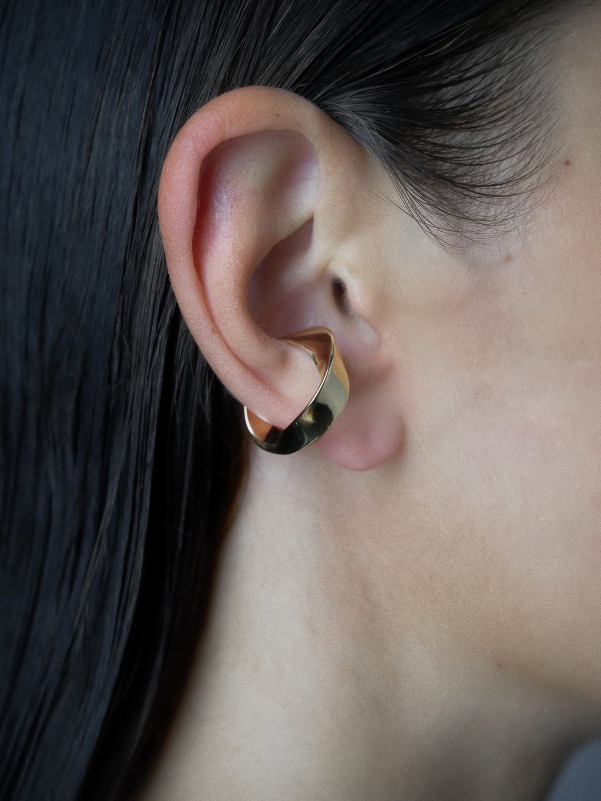 Gold earcuff LAGWORLD
