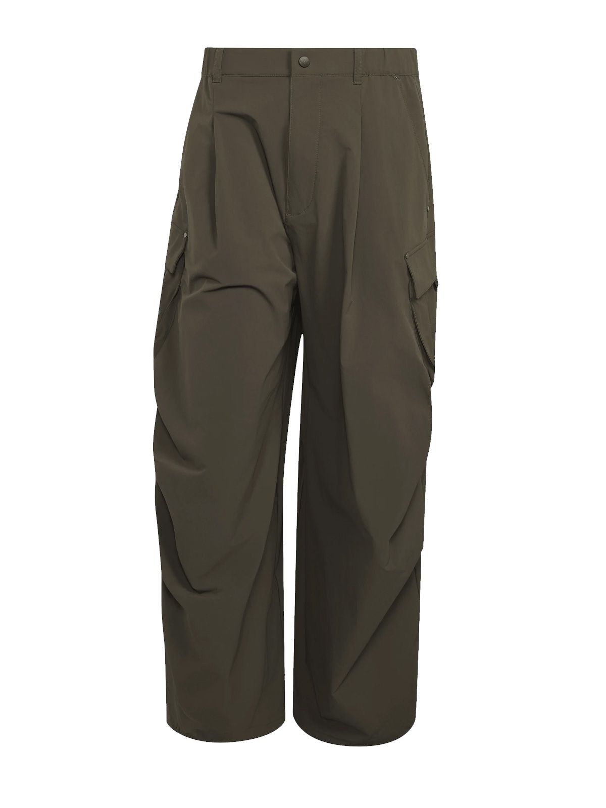 pantaloni della tuta verde oliva