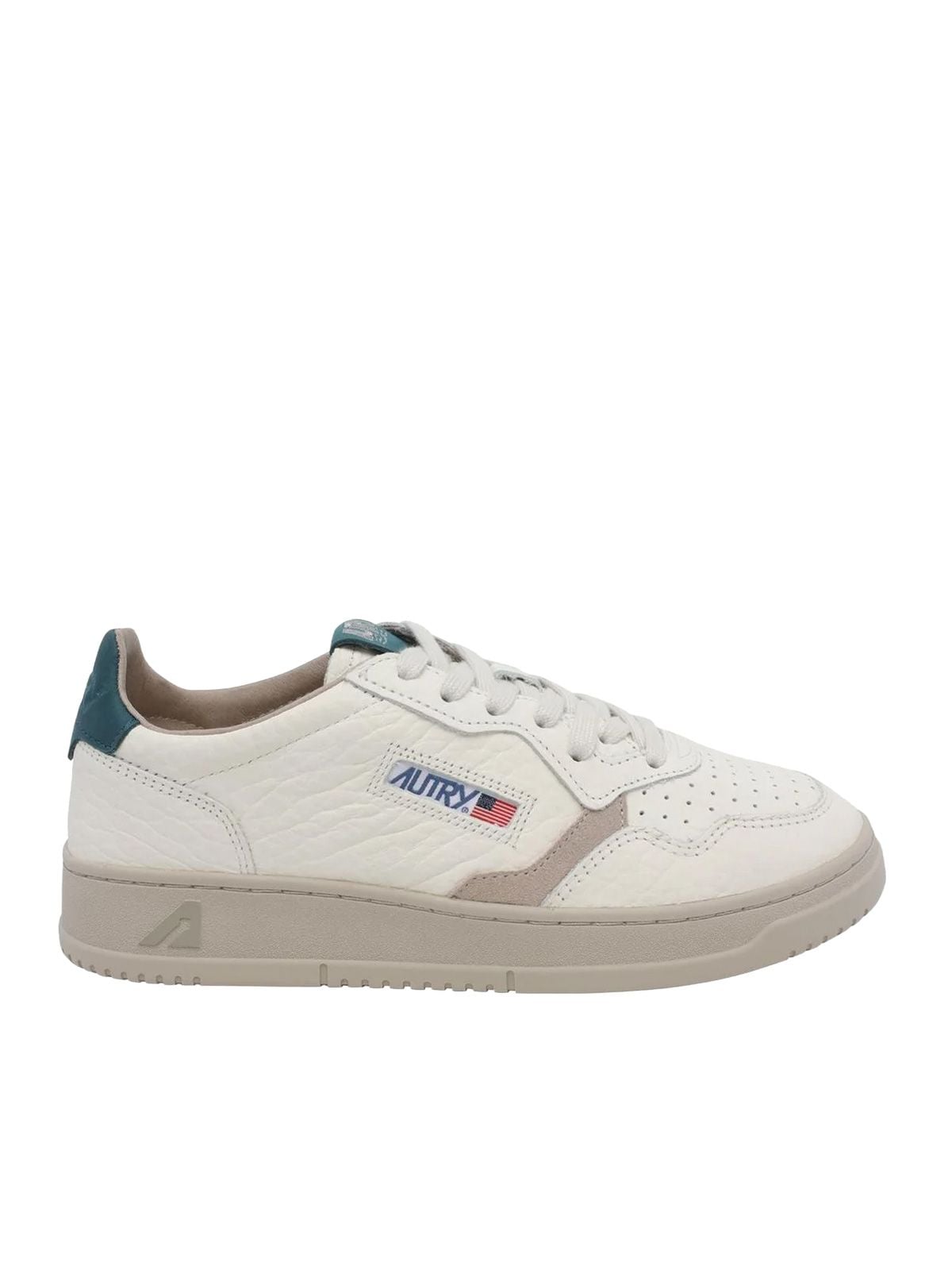 medalist low white 