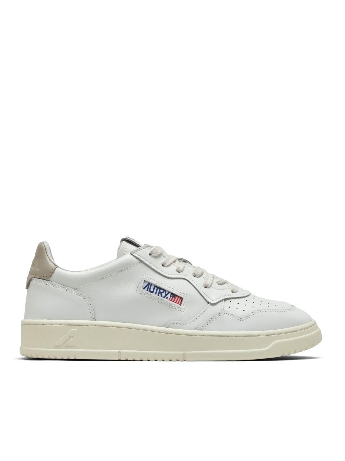 medalist low white grey 