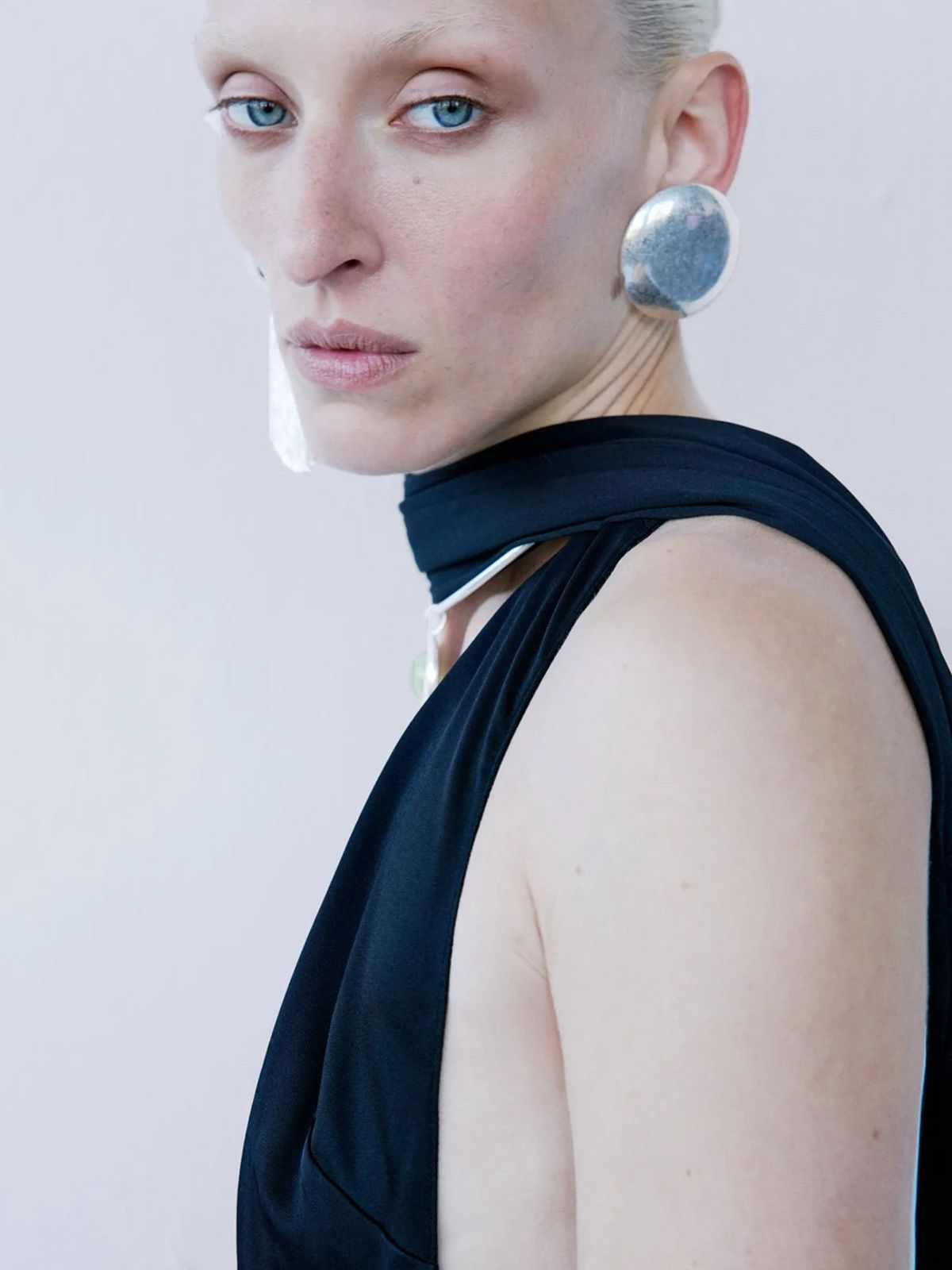 Abito olympia in dark side nero THE NEW ARRIVALS ILKYAZ OZEL