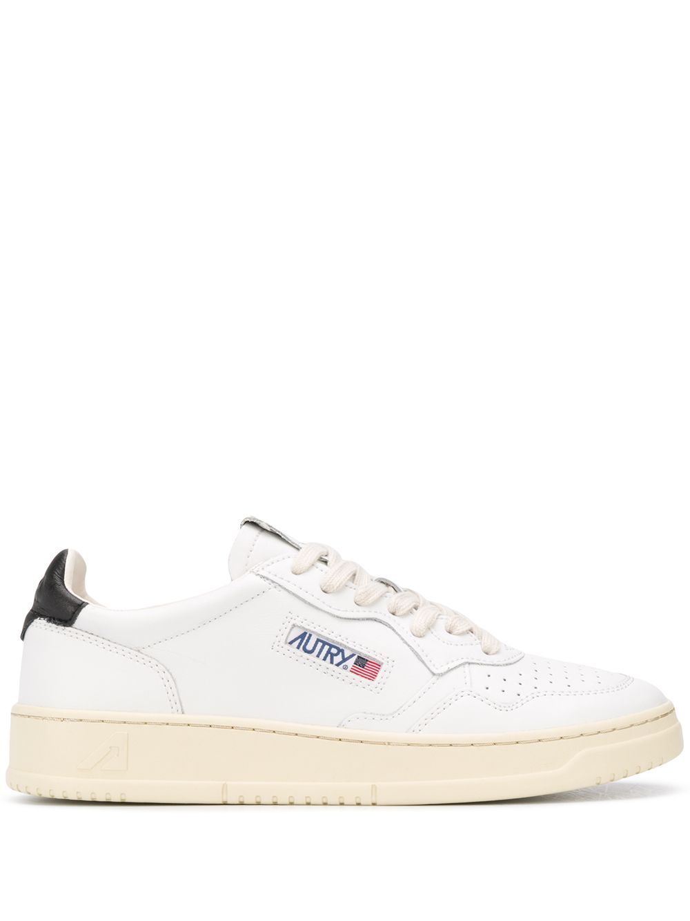 medalist low white black 