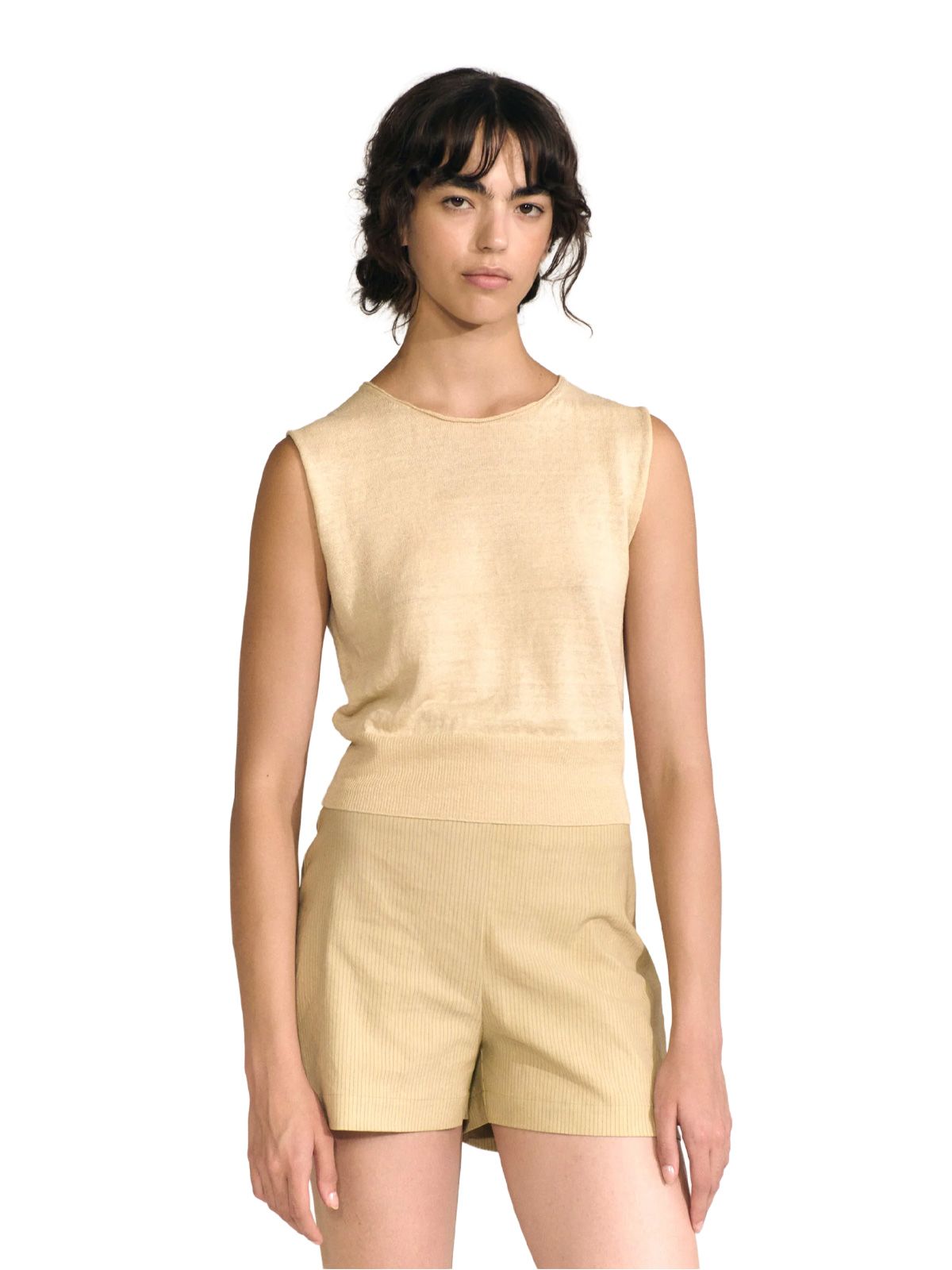 rinen vest white  CORTANA