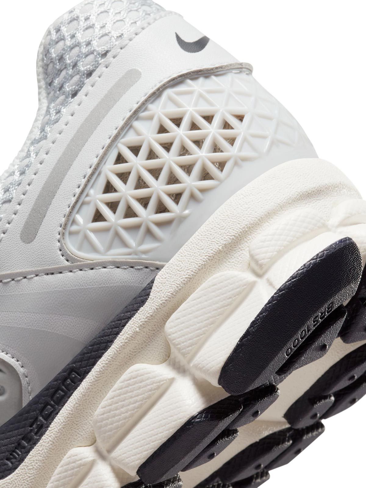 zoom vomero 5 grigie  NIKE