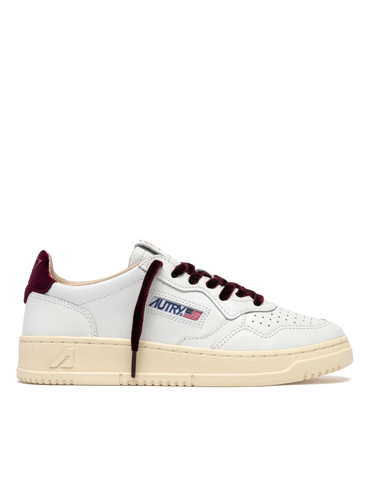 medalist low white 