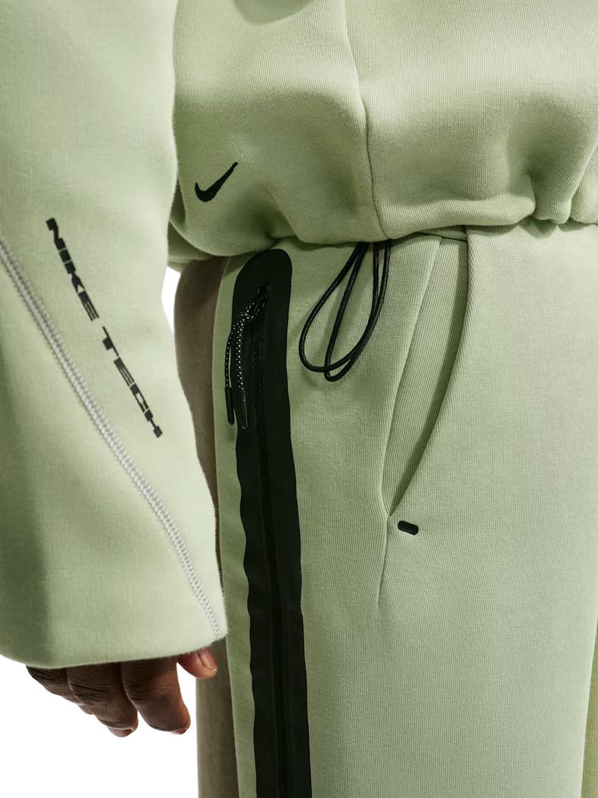 Giacca tech verde NIKE