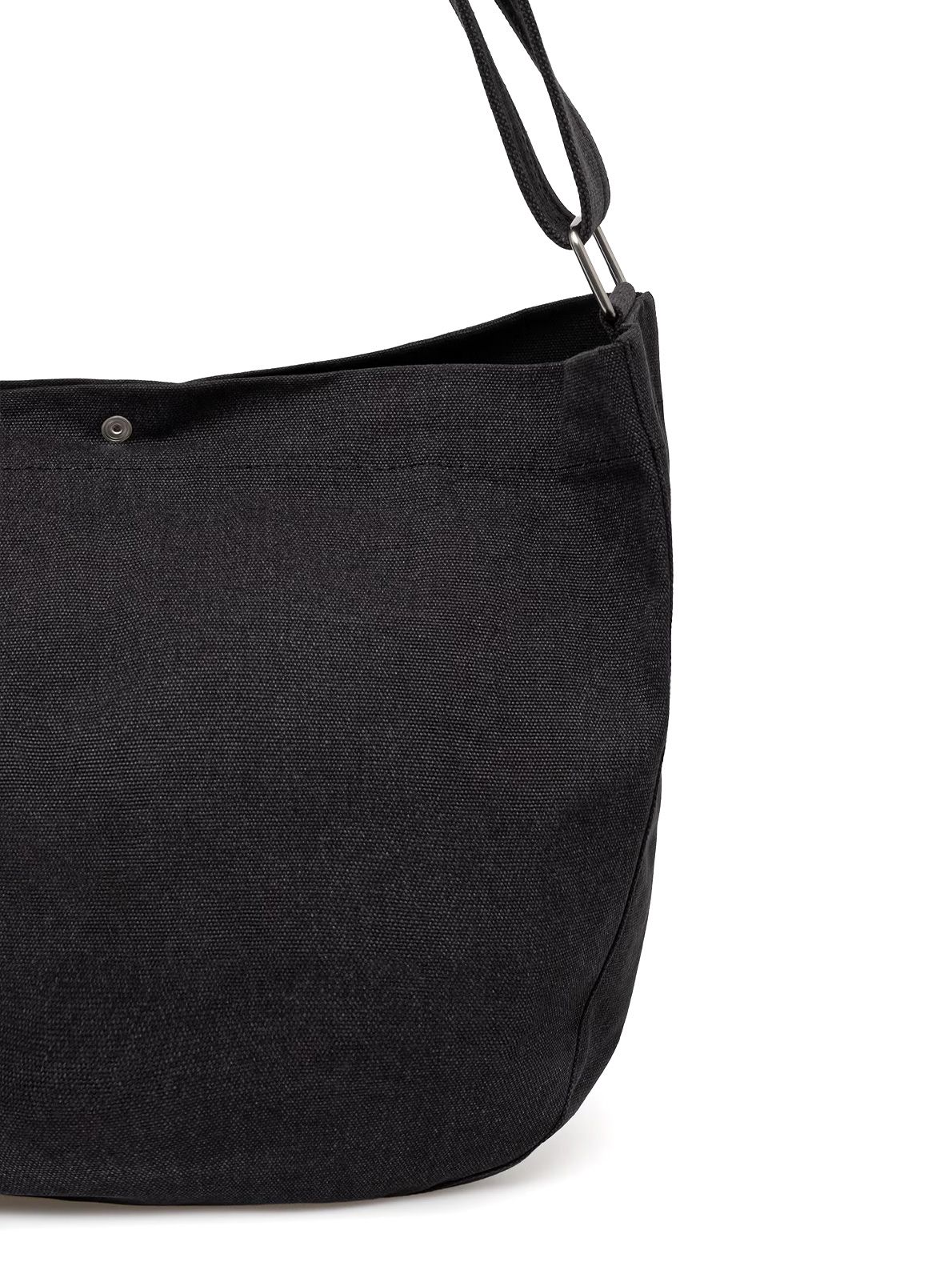 Borsa da giornale nera A.P.C.