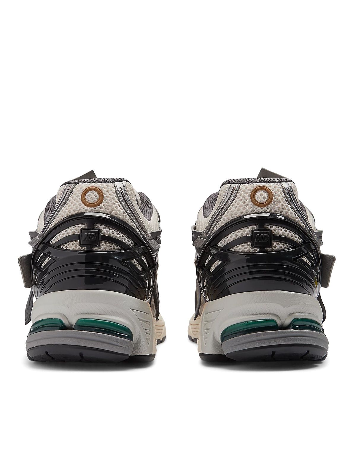 White grey sneakers NEW BALANCE