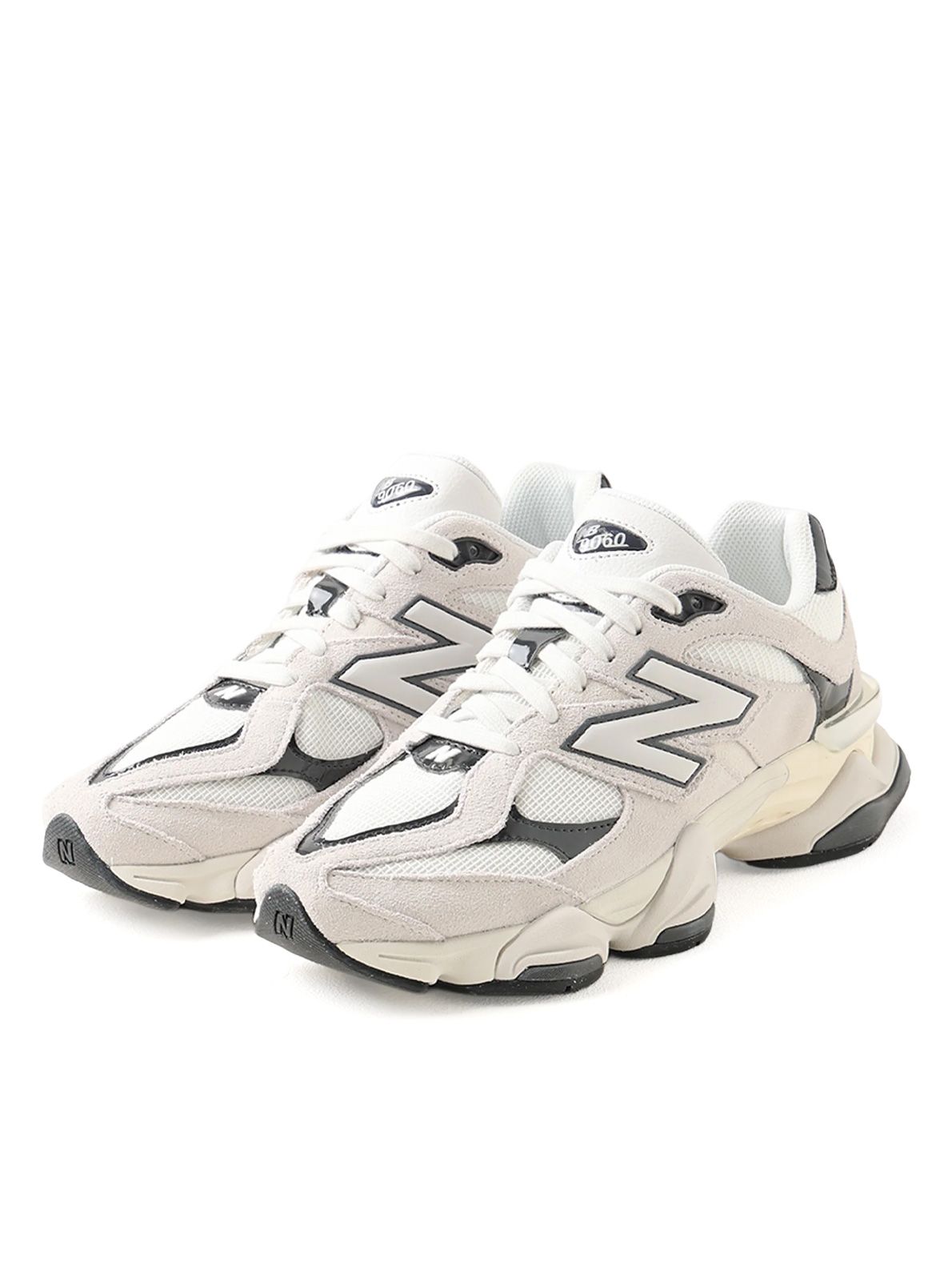 White sneakers NEW BALANCE