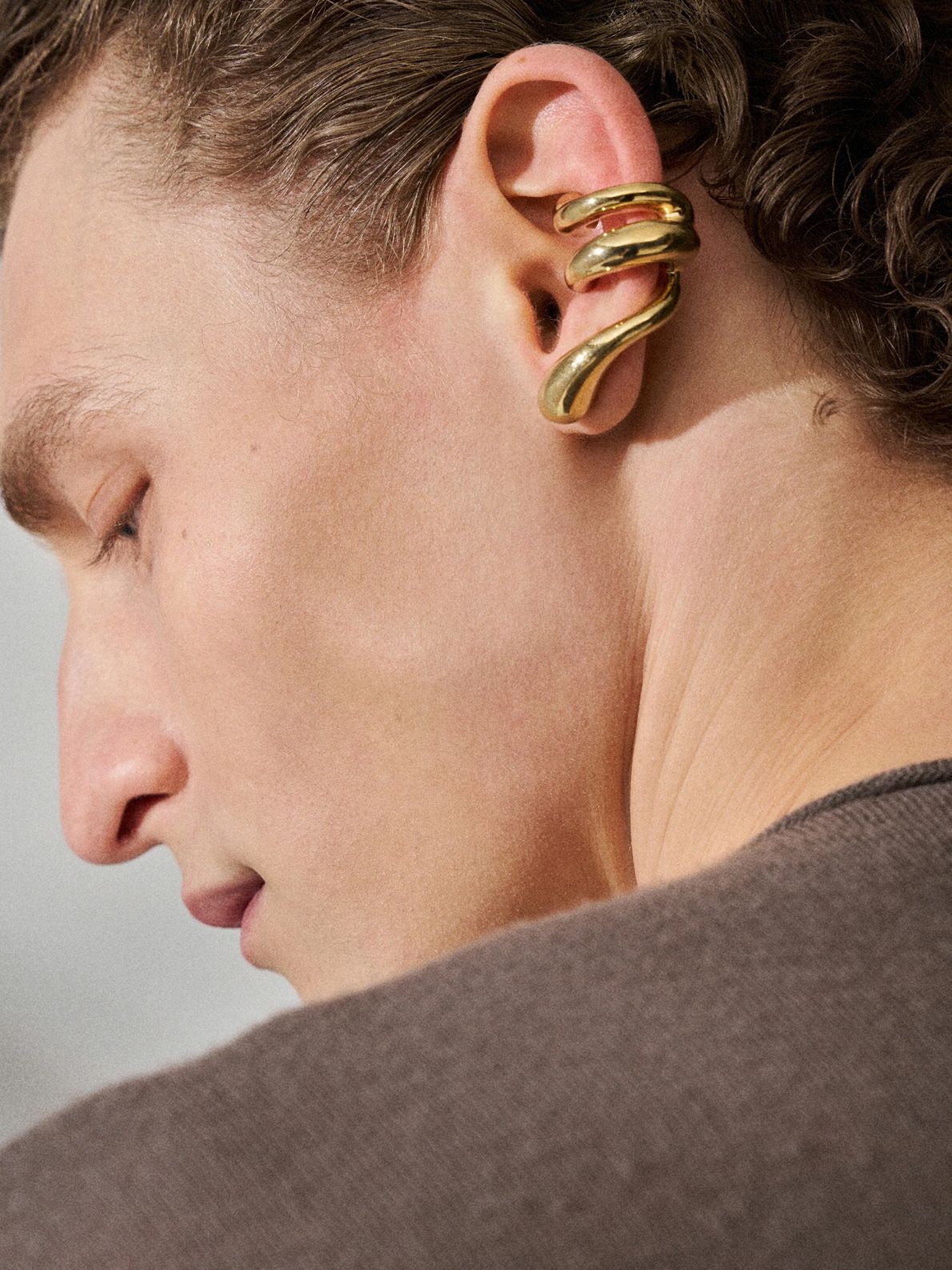 Gold blow up forma ear cuff PANCONESI
