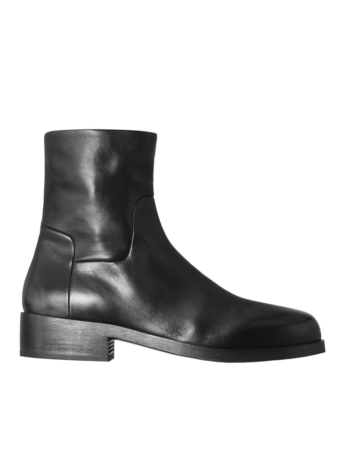 Boots black