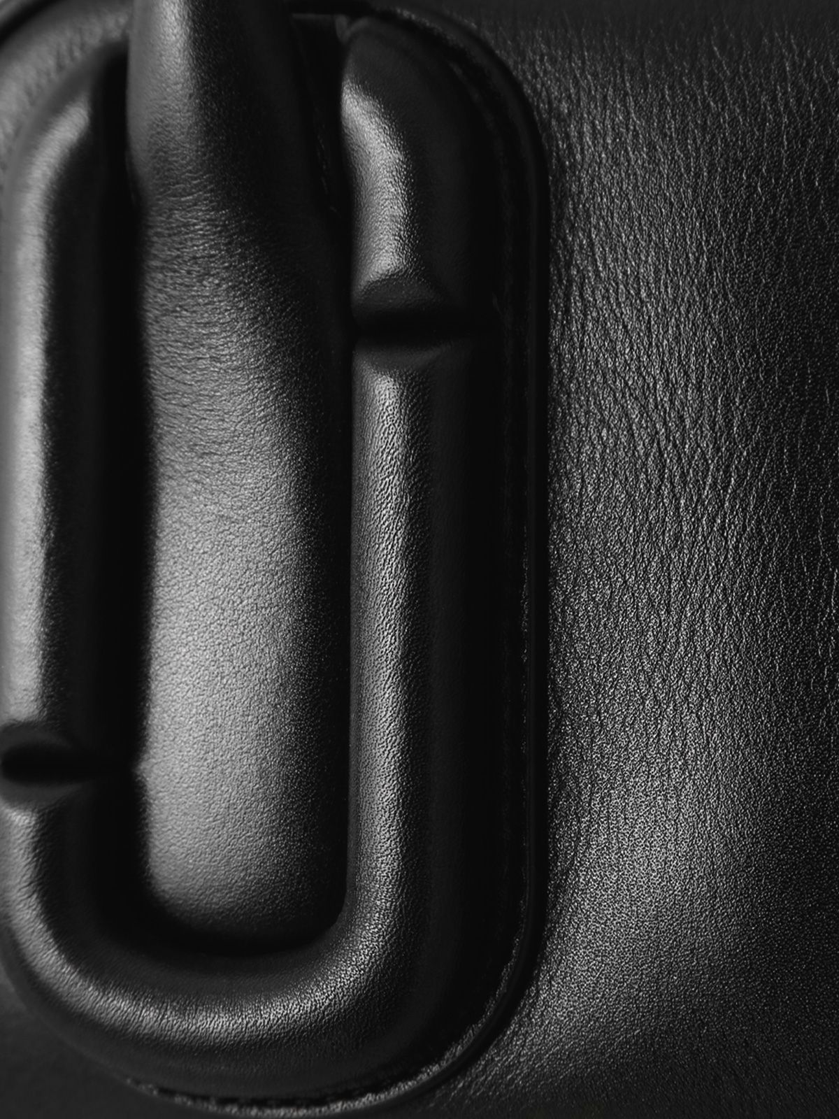 The trunk black MARC JACOBS