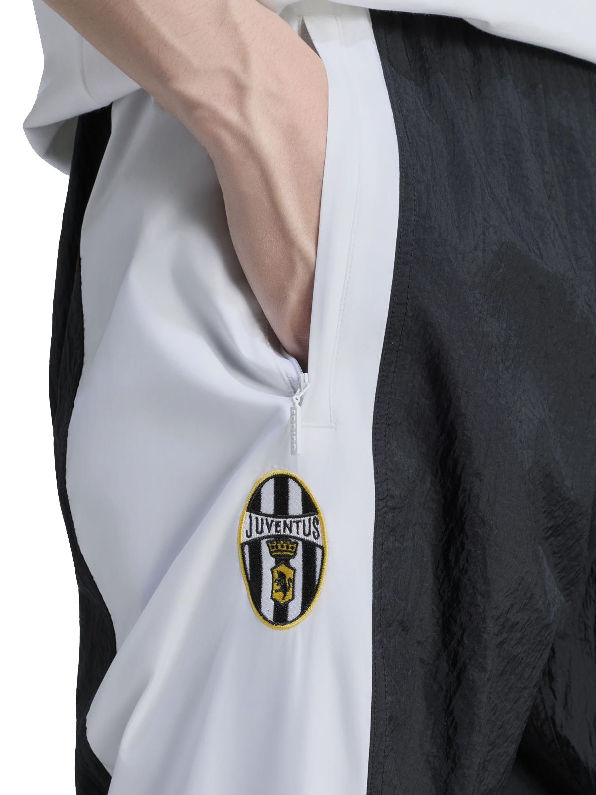 Pantaloni da tuta juve eqt neri ADIDAS ORIGINALS