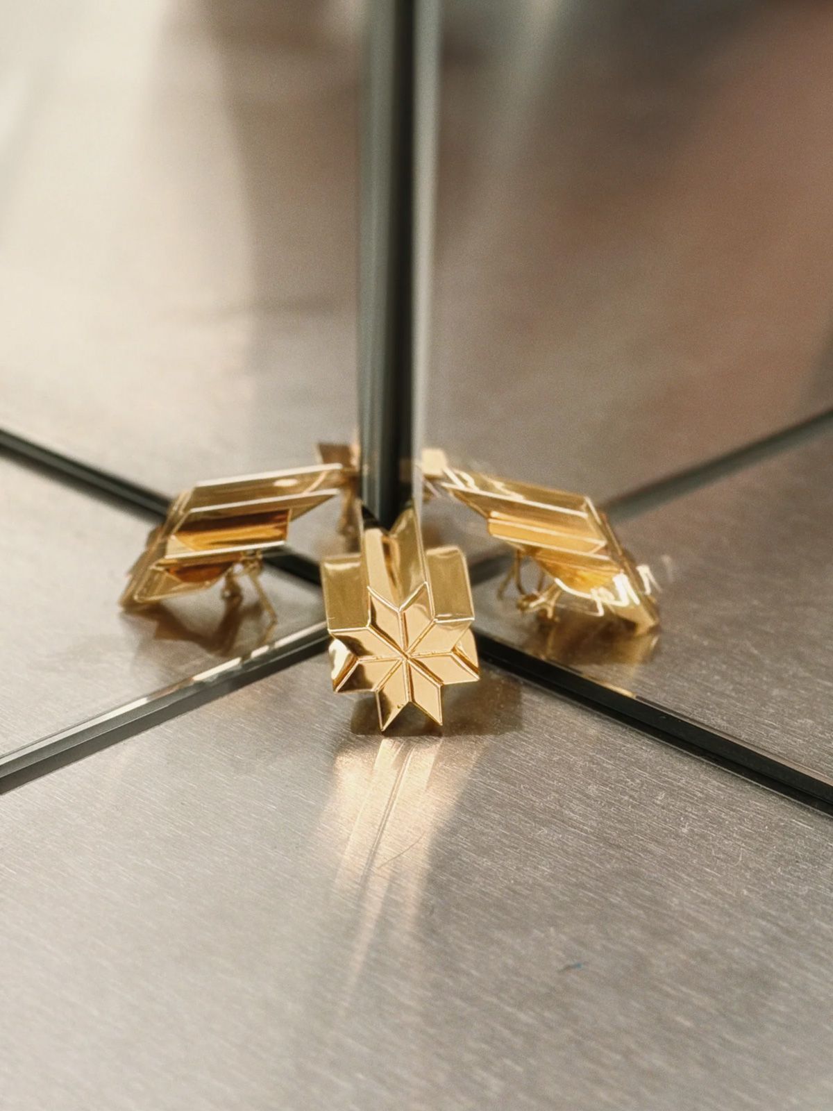 Gold zirky earrings BEVZA